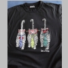 schwarzes T-Shirt vorne